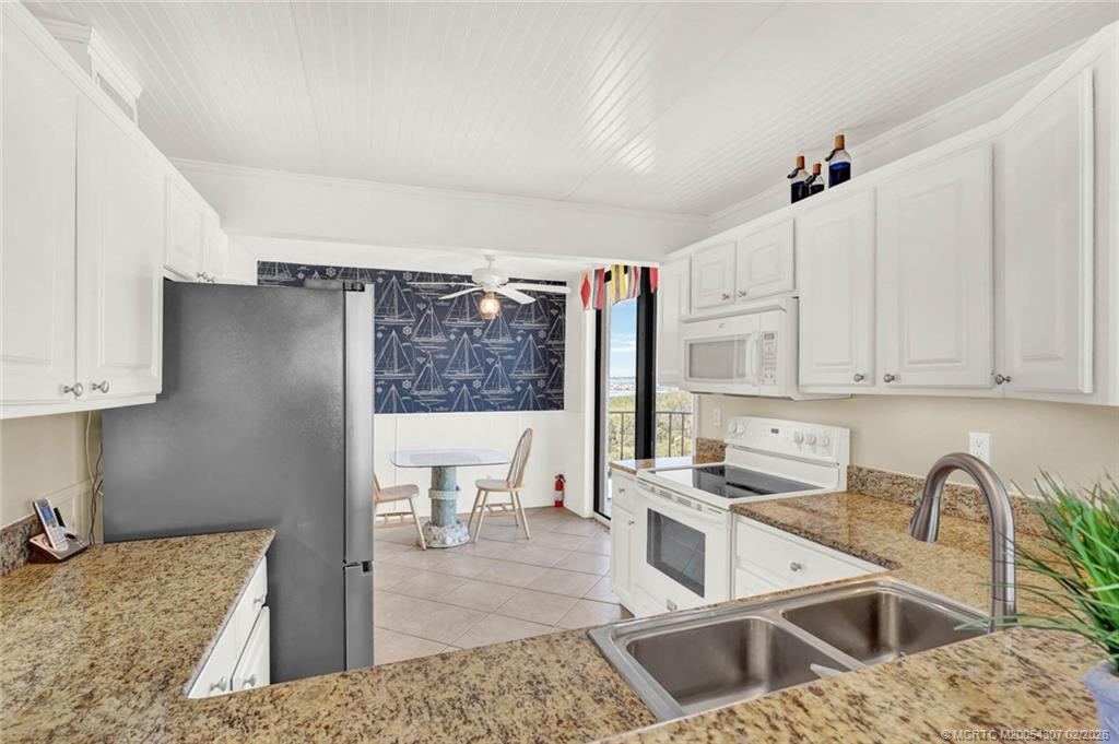 10000 S Ocean Drive 1101 Property Photo 20