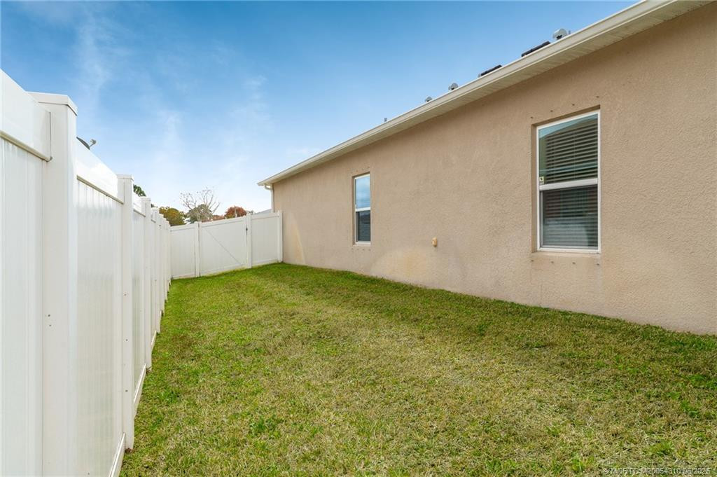1017 Sw Fenway Road Property Photo 37
