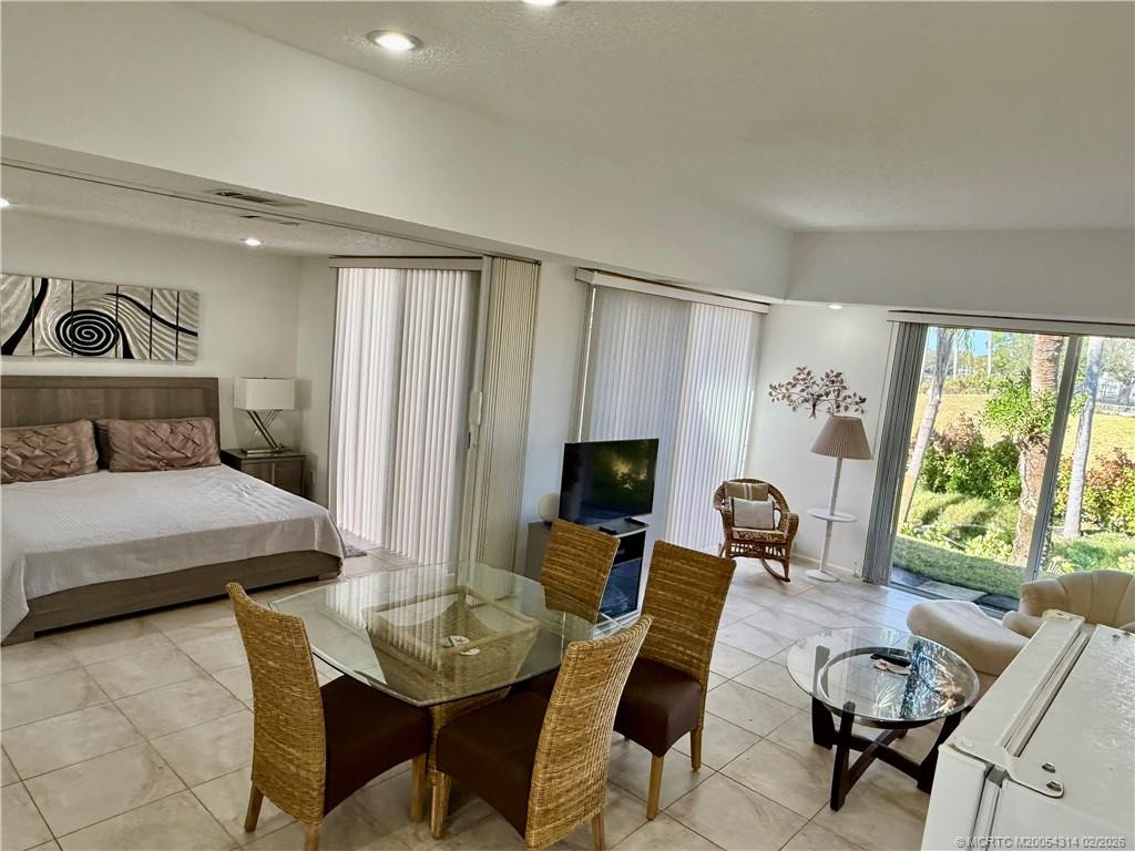 3304 Se Morningside Boulevard Property Photo 10