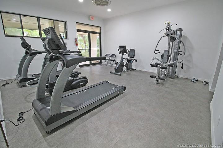 330 Sw South River Drive 201 Property Photo 25