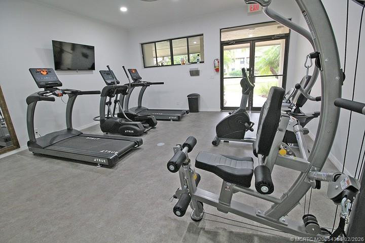 330 Sw South River Drive 201 Property Photo 26