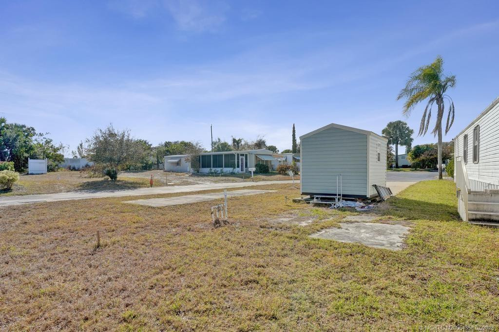 332 Ne Tropicalia Lane Property Photo 9