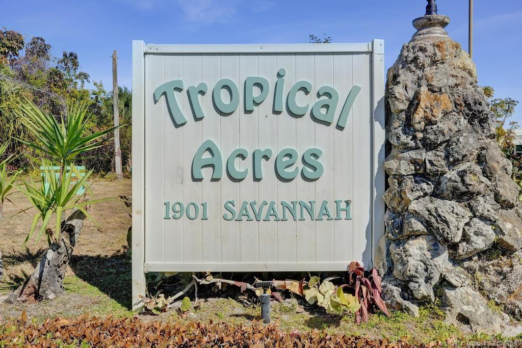 332 Ne Tropicalia Lane Property Photo 10