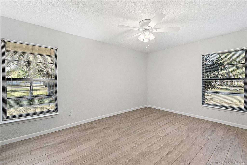3907 Nw Cinnamon Tree Circle Property Photo 5
