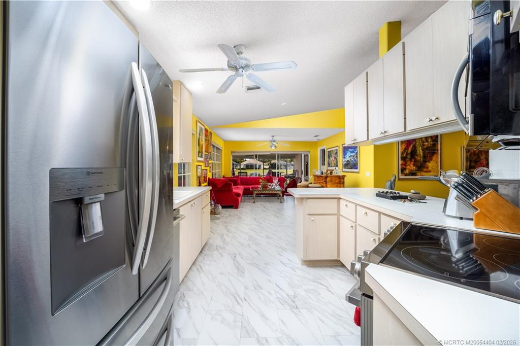 8329 Se Double Tree Drive Property Photo 11