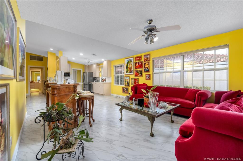 8329 Se Double Tree Drive Property Photo 13
