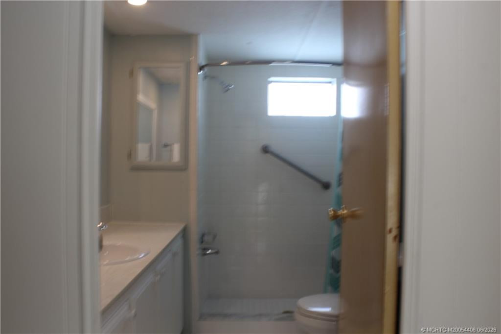 605 Ne South Seas Way Property Photo 14