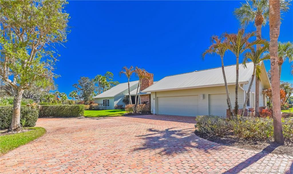 525 Sw Perth Place Property Photo 18