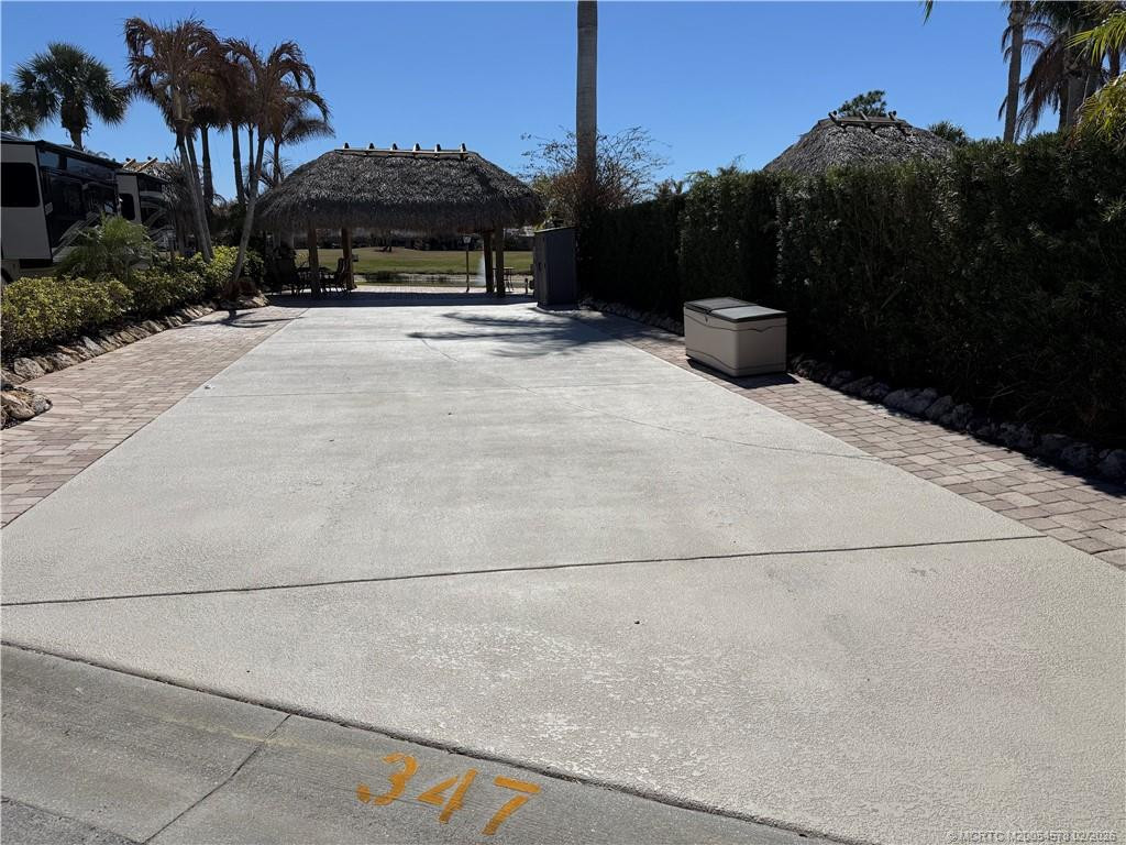 347 NW Boundary Drive Property Photo 1