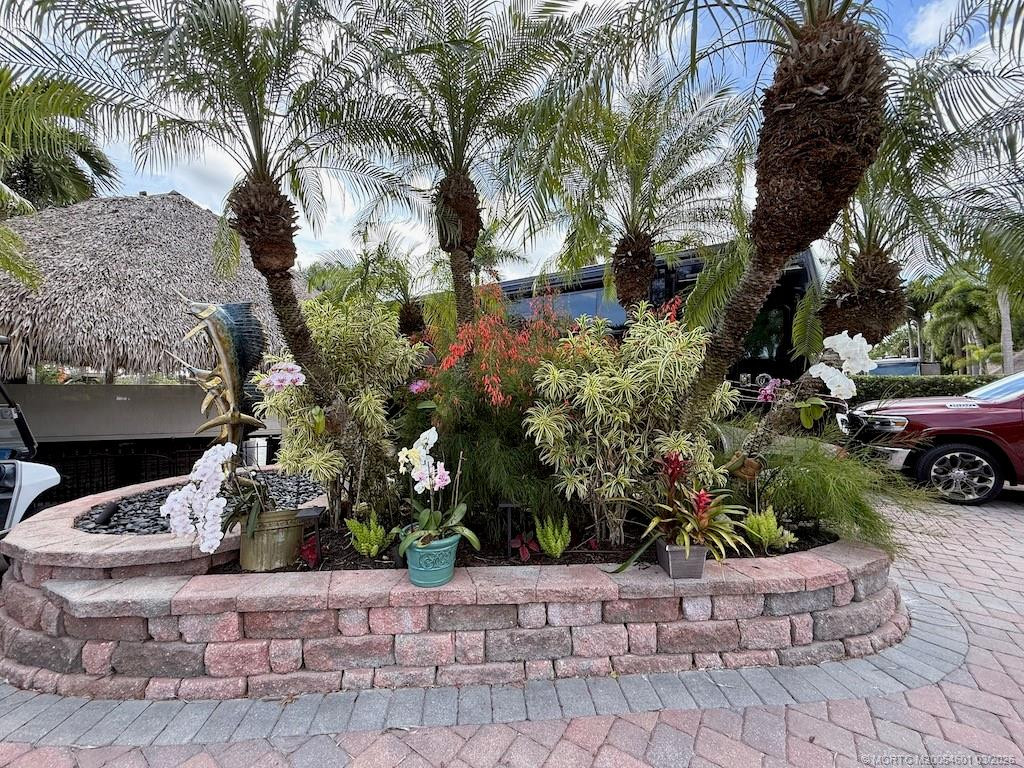 426 NW Chipshot Lane Property Photo 1