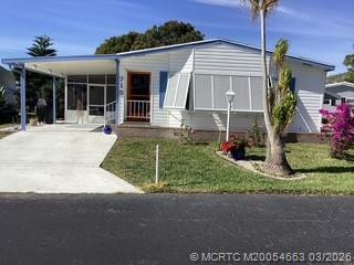 715 Sunny South Avenue Property Photo 2