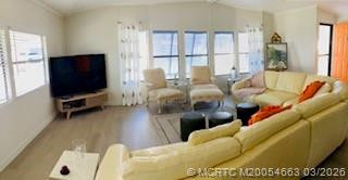 715 Sunny South Avenue Property Photo 7