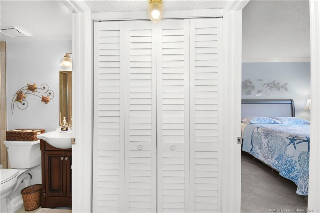 7440 S Ocean Drive 325 Property Photo 25