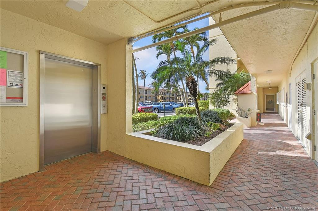 7440 S Ocean Drive 325 Property Photo 29