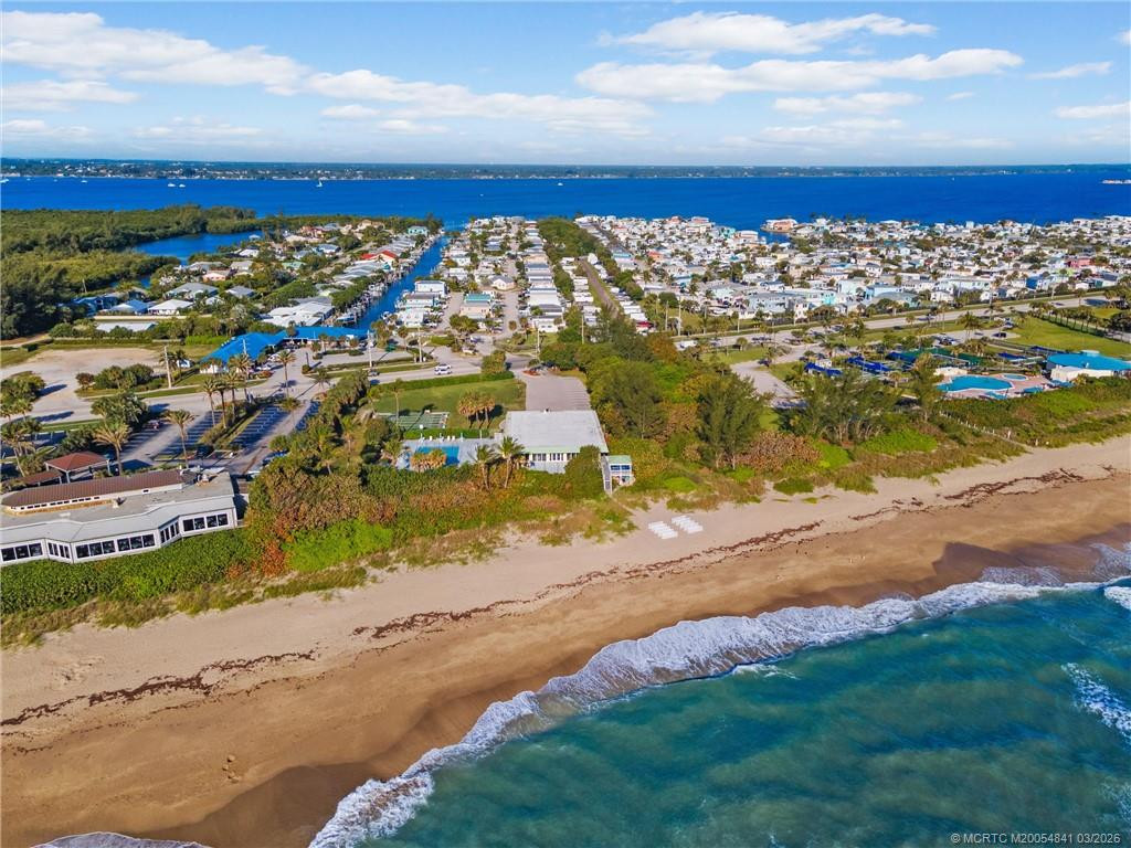 10851 S Ocean Drive Property Photo 4