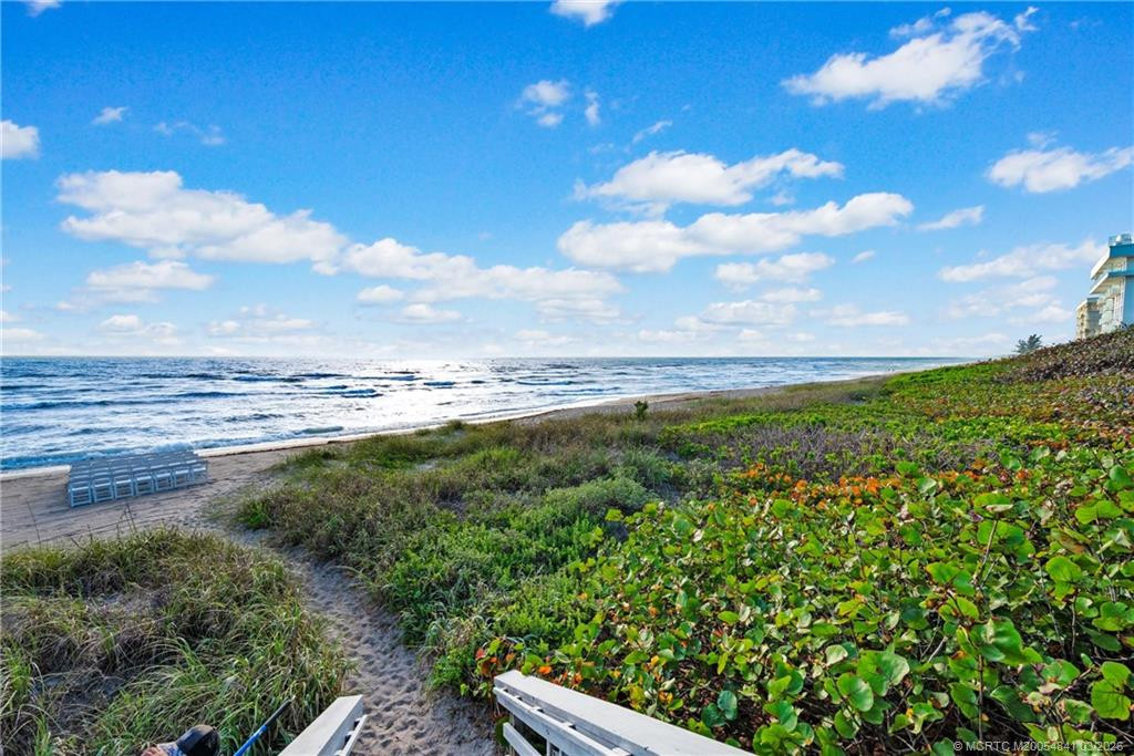 10851 S Ocean Drive Property Photo 14