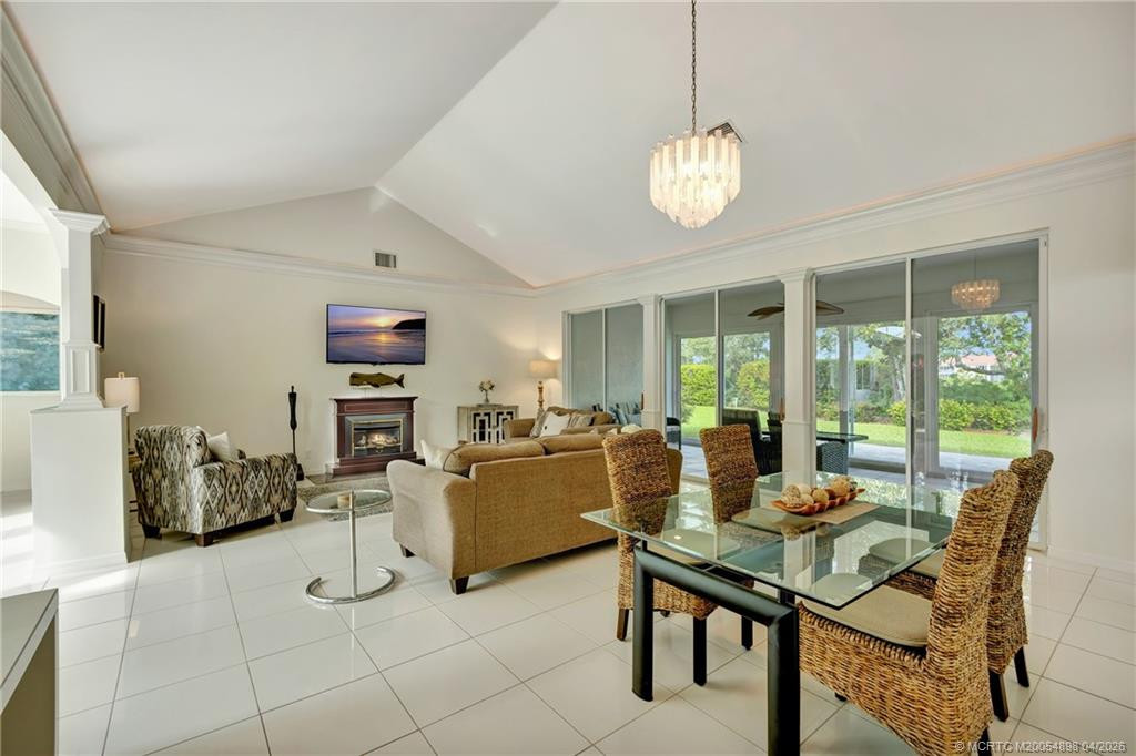 2018 Nw Laurel Oak Lane Property Photo 8