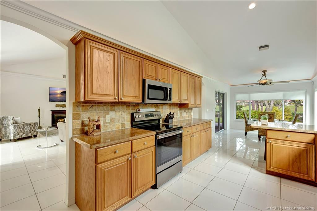 2018 Nw Laurel Oak Lane Property Photo 14
