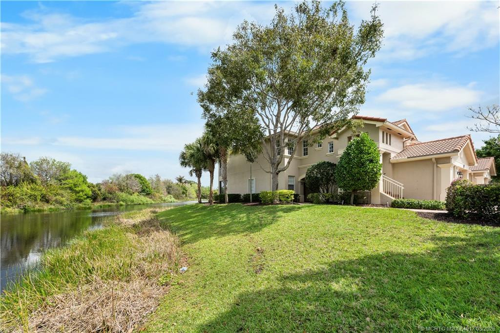 691 Sw Glen Crest Way Property Photo 4