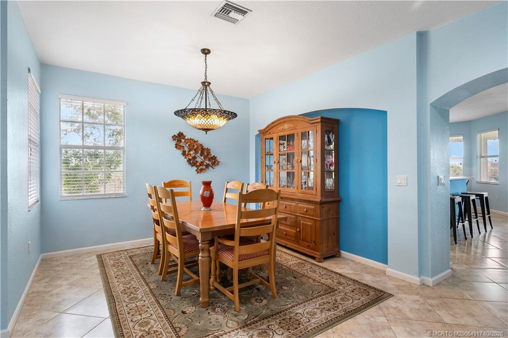 691 Sw Glen Crest Way Property Photo 7