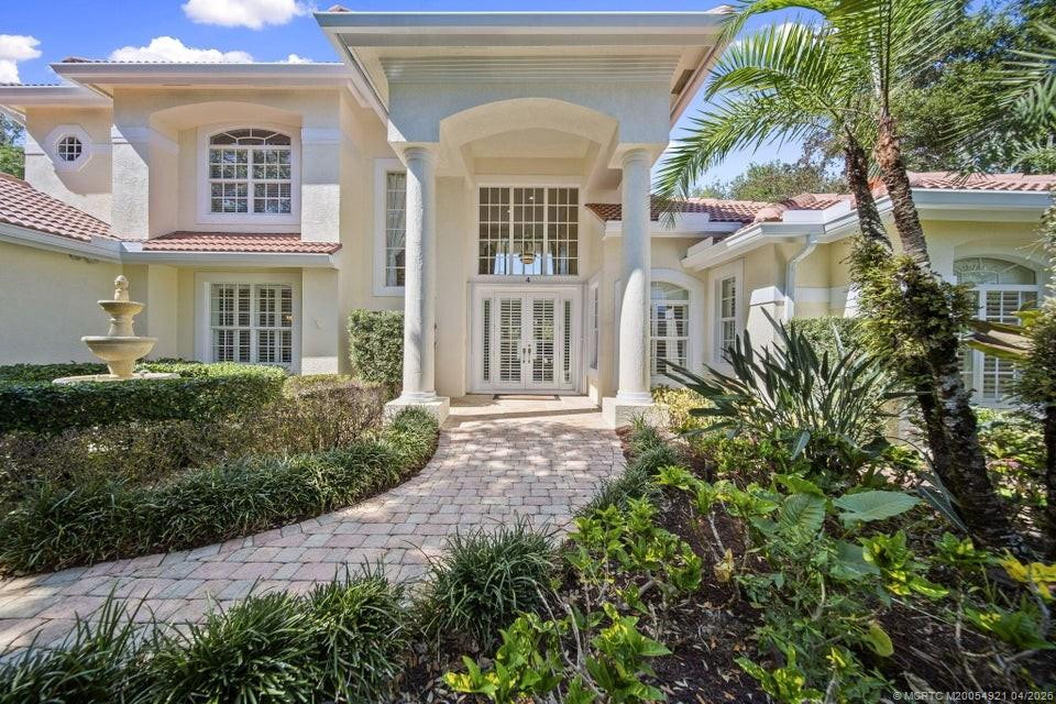 4 Castle Hill Way Property Photo 8