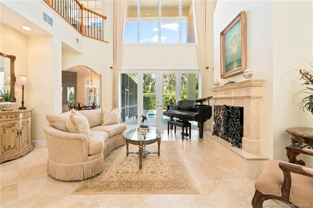 4 Castle Hill Way Property Photo 12