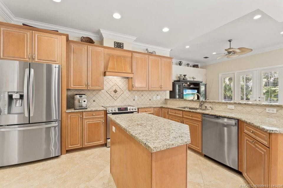 4 Castle Hill Way Property Photo 17