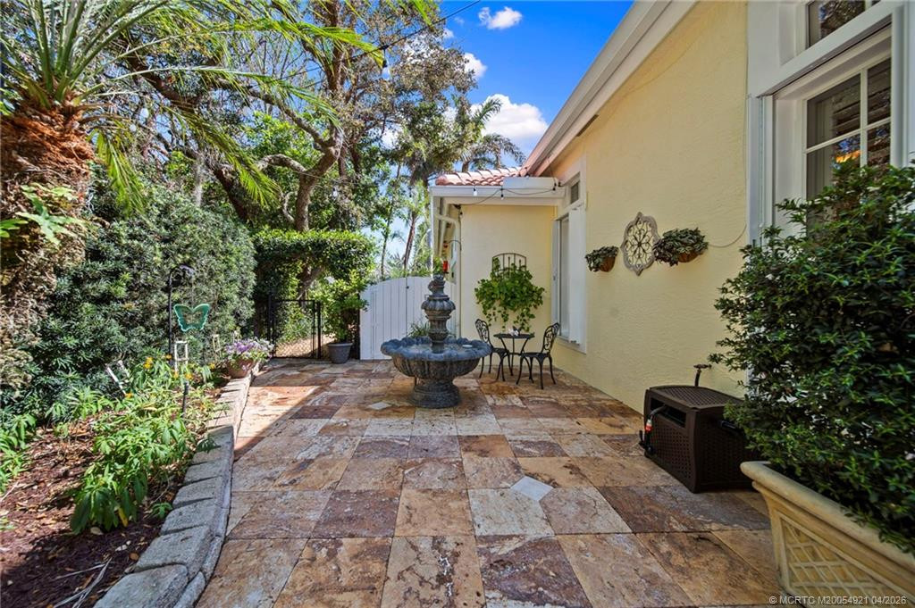 4 Castle Hill Way Property Photo 39