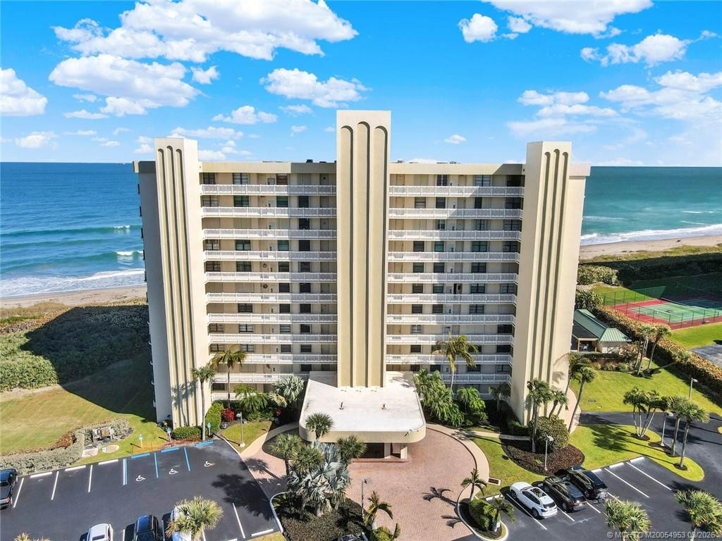 10000 S Ocean Drive 901 Property Photo 8