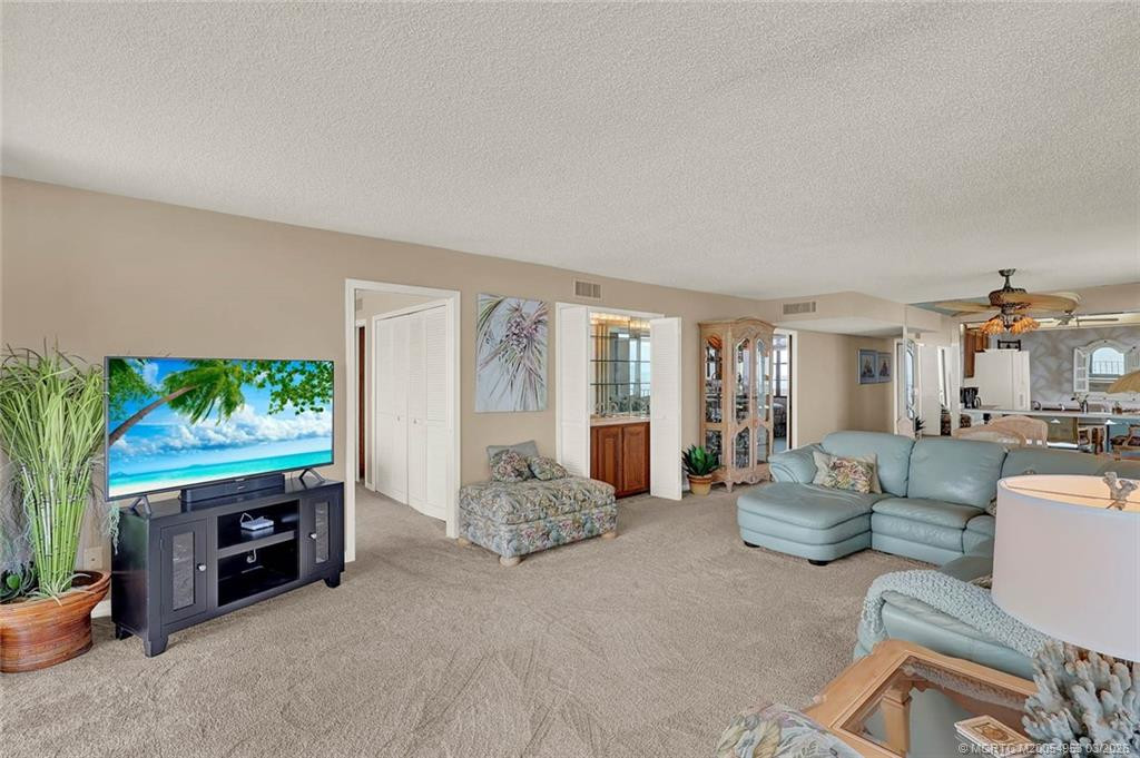 10000 S Ocean Drive 901 Property Photo 27