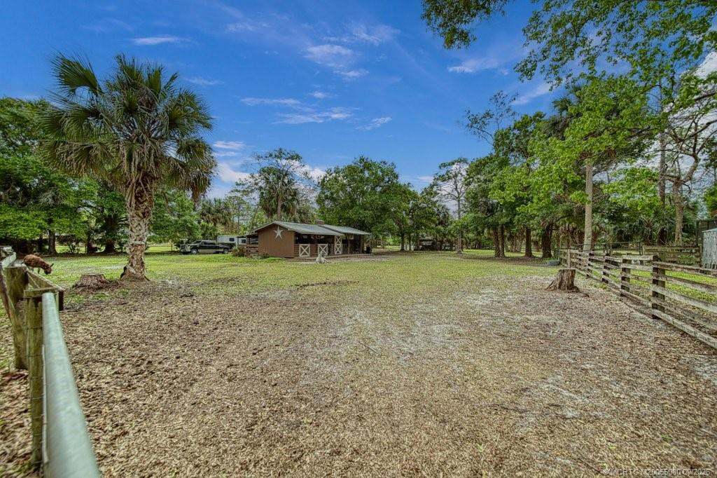 6260 Sw Markel Street Property Photo 12