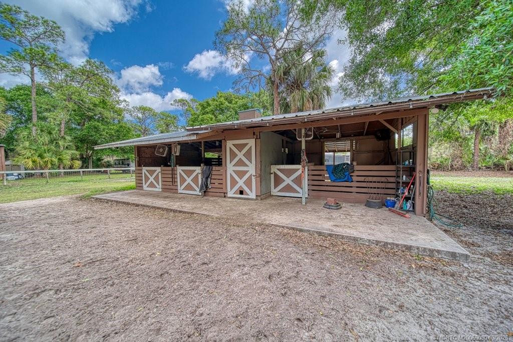 6260 Sw Markel Street Property Photo 14