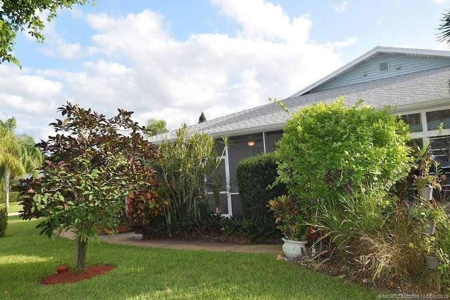 2124 SE Edler Drive Property Photo 1