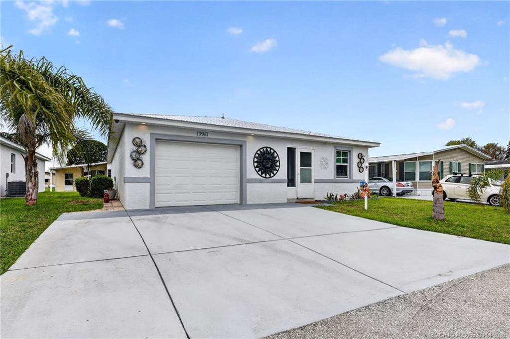 13981 Adelfa Avenue Property Photo 4