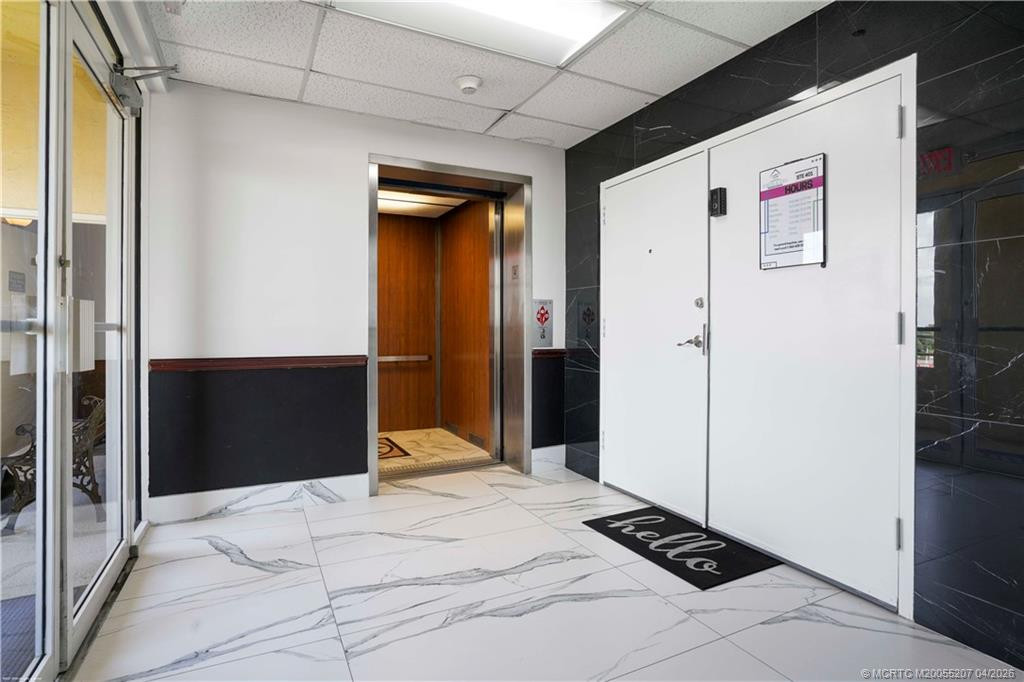 701 Nw Federal Highway Property Photo 18