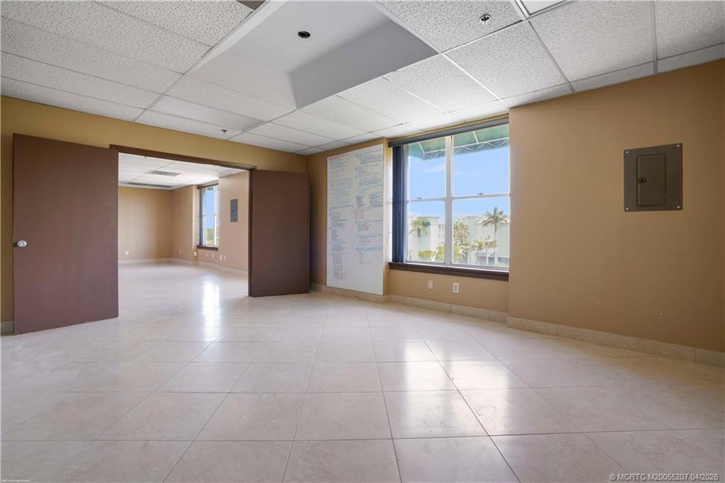 701 Nw Federal Highway Property Photo 20