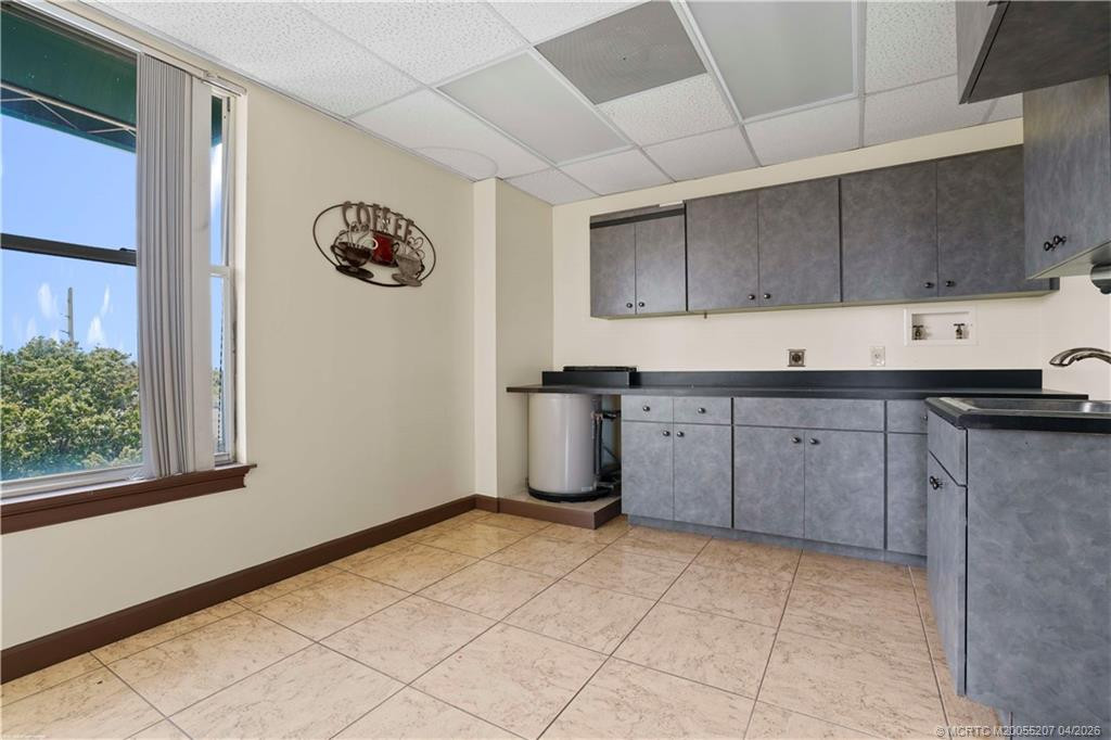 701 Nw Federal Highway Property Photo 26