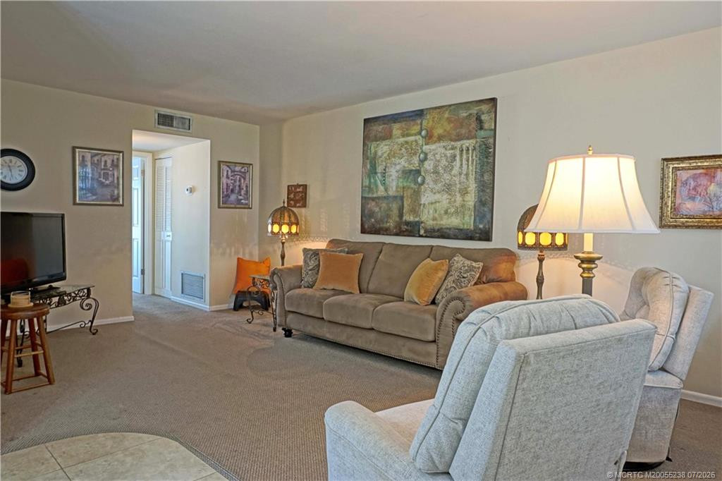 2600 Se Ocean Boulevard Q3 Property Photo 7