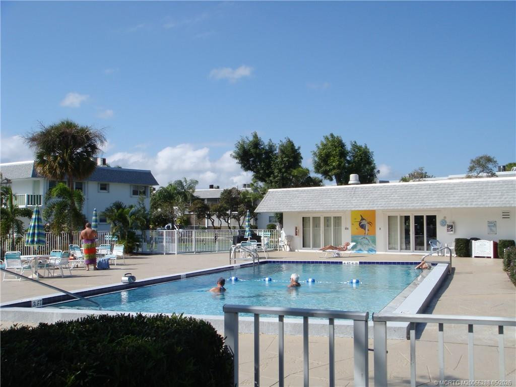 2929 Se Ocean Boulevard 113-2 Property Photo 14