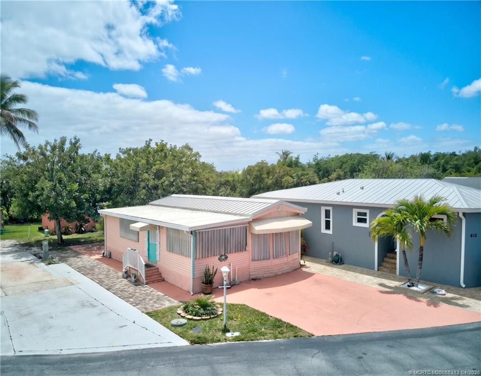 10701 S Ocean Drive 611 Property Photo 1