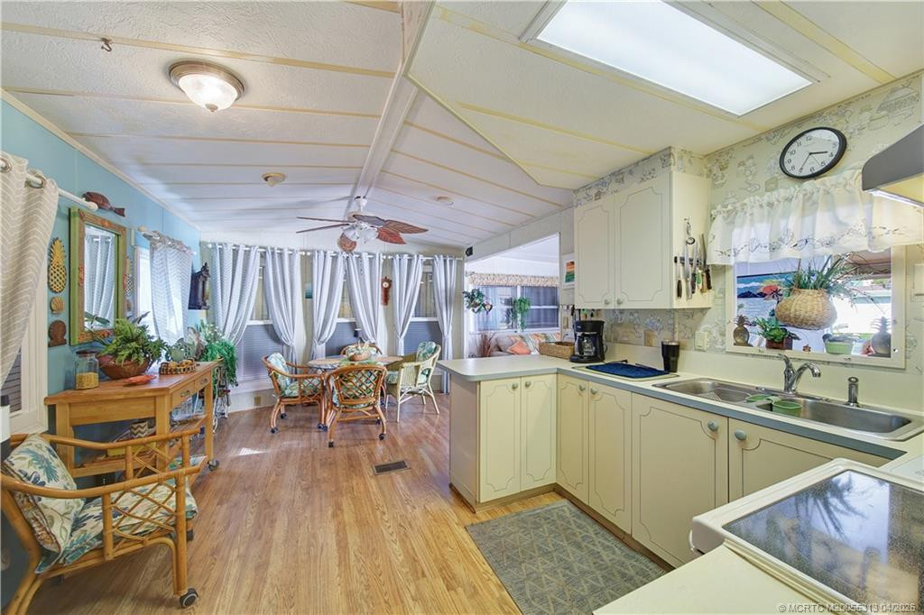 10701 S Ocean Drive 611 Property Photo 15