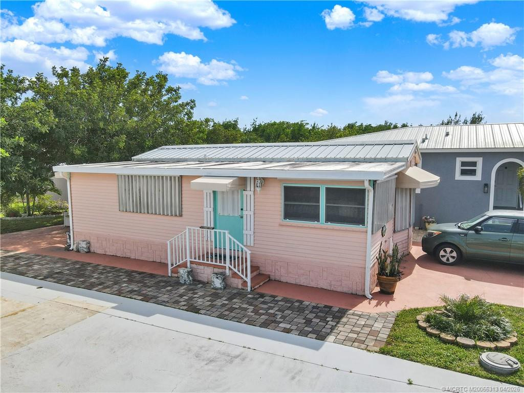 10701 S Ocean Drive 611 Property Photo 28