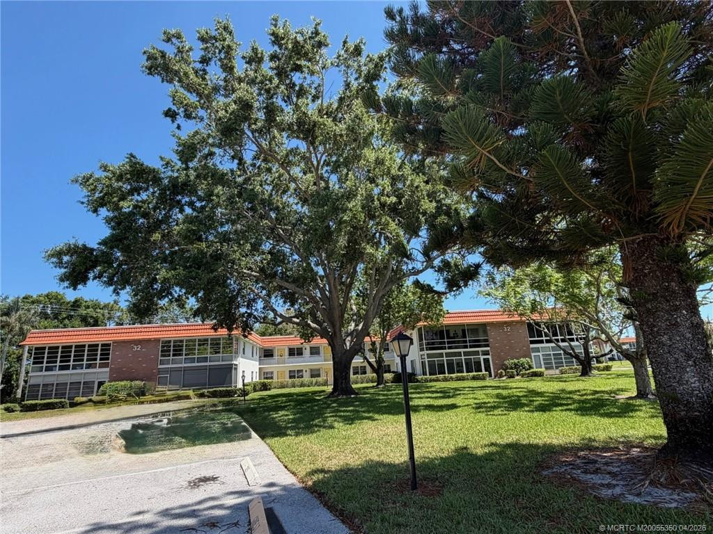 1225 Nw 21st Street 3211 Property Photo 1