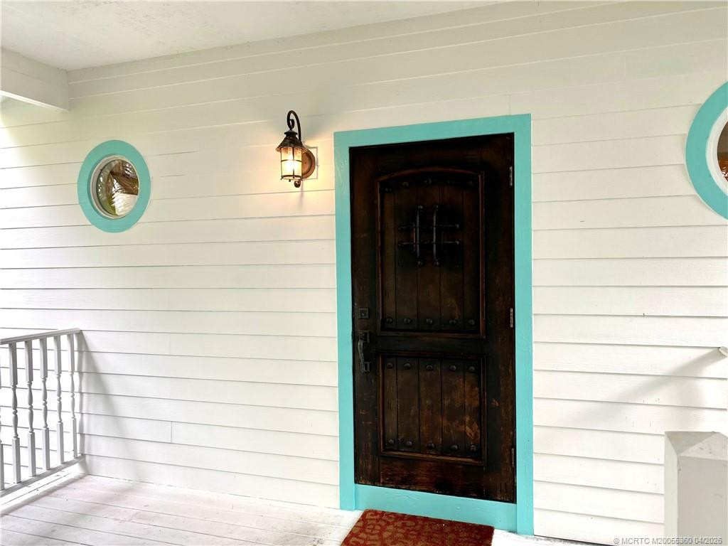625 Sw Salerno Road Property Photo 2