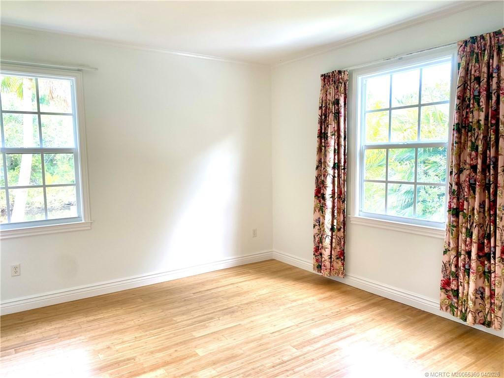 625 Sw Salerno Road Property Photo 10