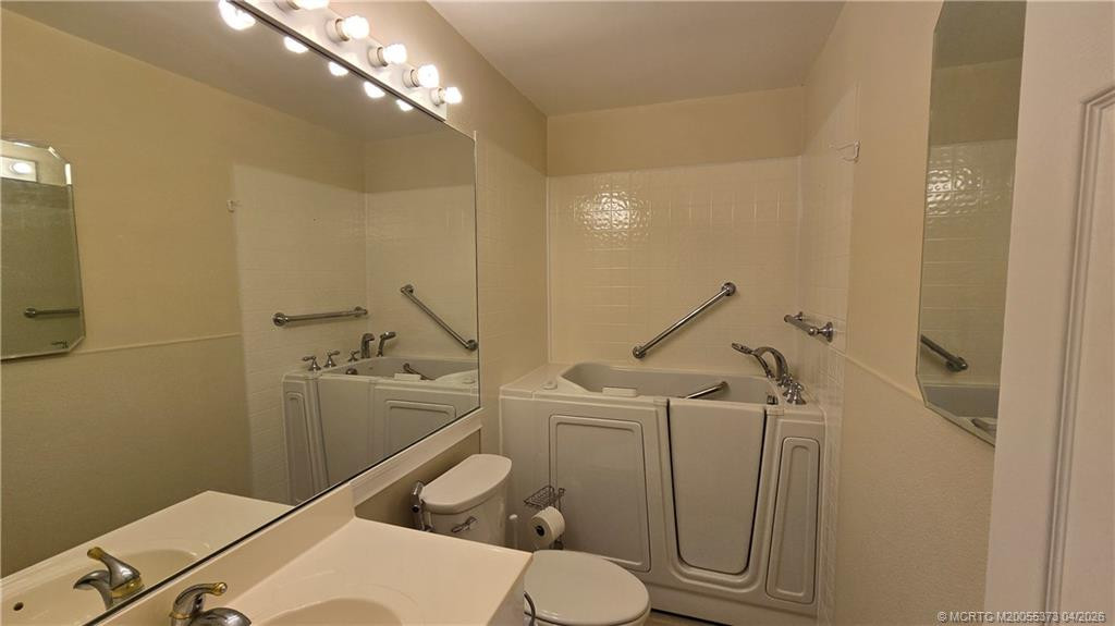 2929 Se Ocean Boulevard 103-8 Property Photo 15