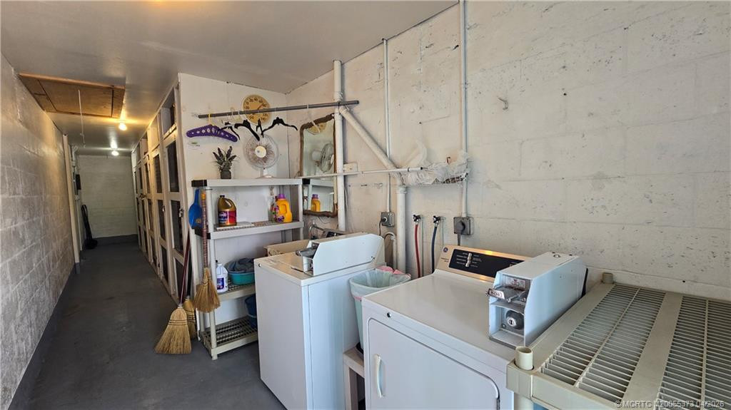2929 Se Ocean Boulevard 103-8 Property Photo 24