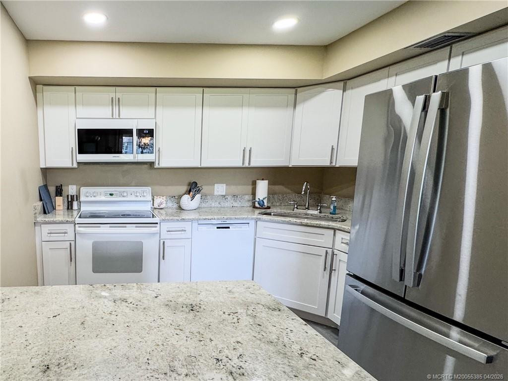 950 S Kanner Highway Un204 Property Photo 8