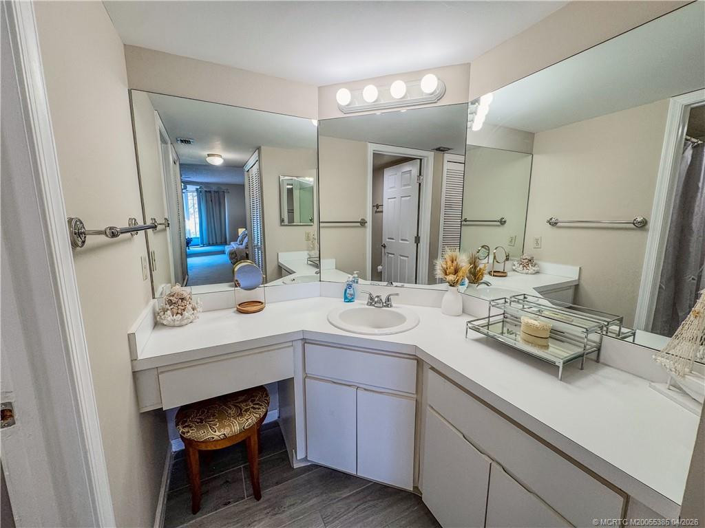 950 S Kanner Highway Un204 Property Photo 14