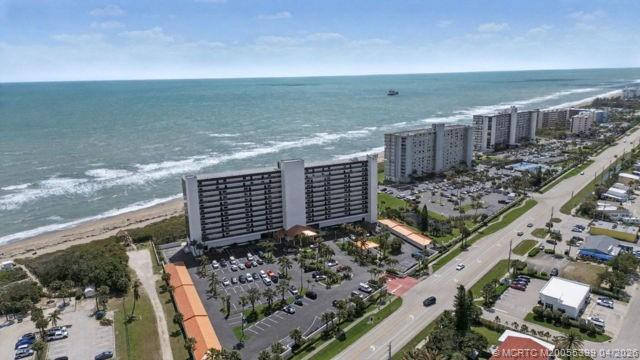 10410 S Ocean Drive 405 Property Photo 2